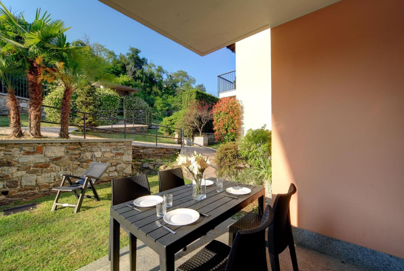 Residence Isolino Verbania Kültér fotó
