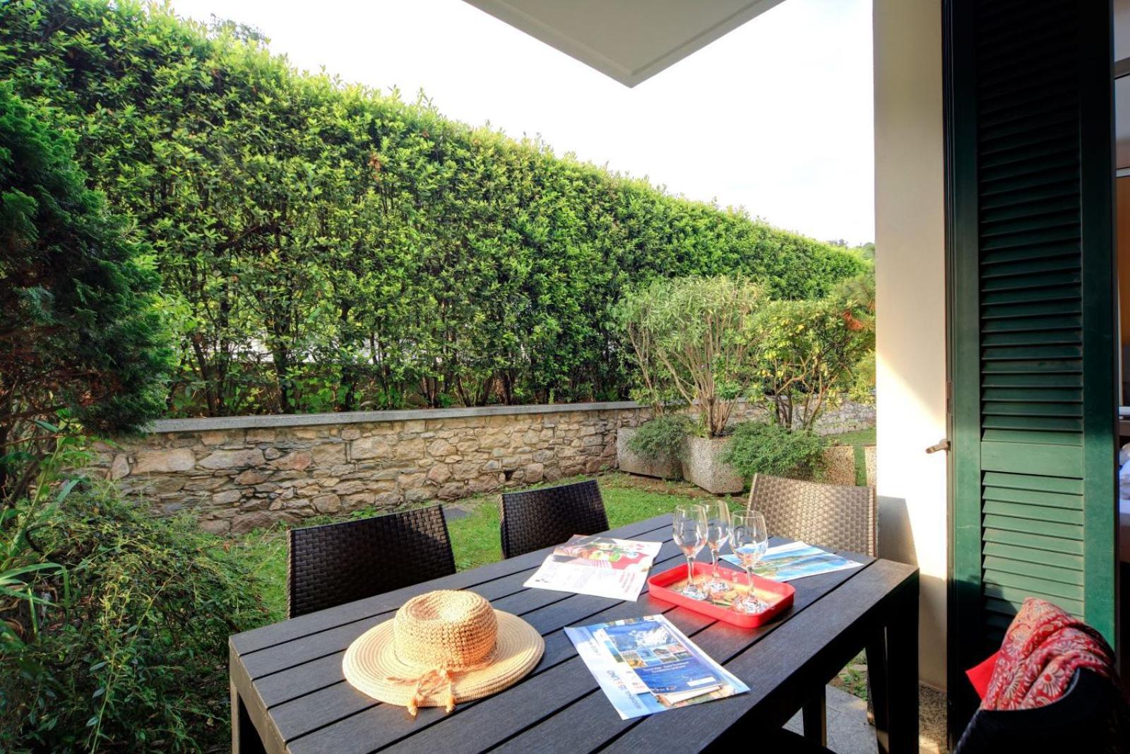 Residence Isolino Verbania Kültér fotó
